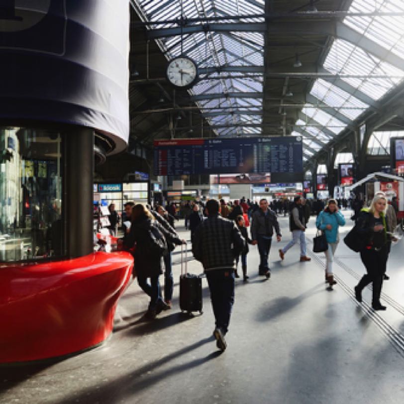 ZÜRICH HAUPTBAHNHOF MAINSTATION